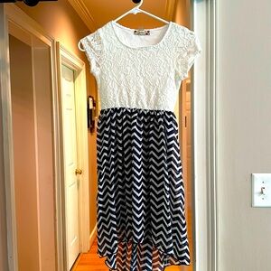 Speechless Girls white lace top with navy and white Chevron bottom girls size 10